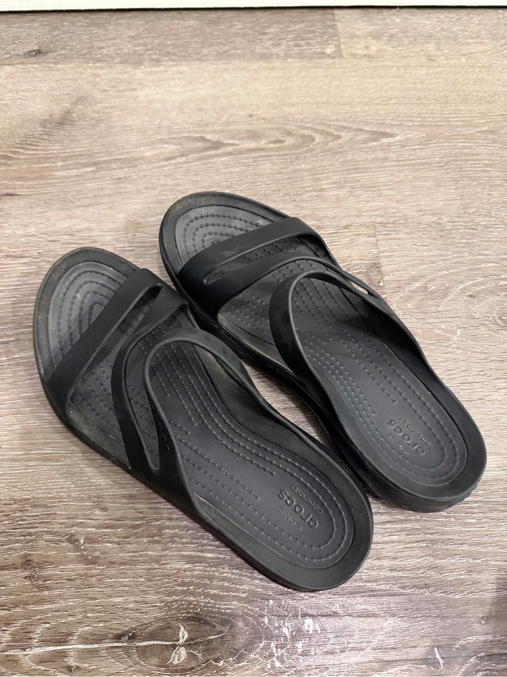 Crocs Black Slip-On Strappy Slide Sandals